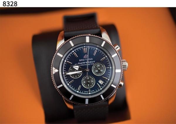 브라이** 수입고급 Super Ocean Heritage II Chronograph 슈퍼오션 헤리티지 II 크로노그래프